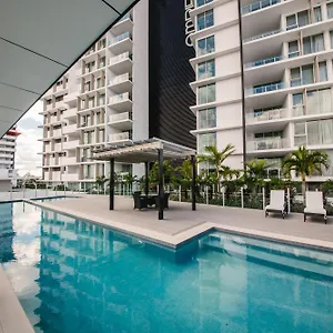 **** Aparthotel Empire Australia