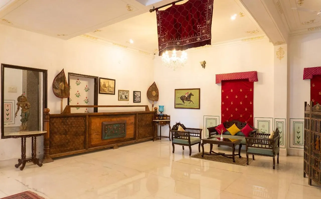 Hotel Amar Kothi Udaipur 3*,  India