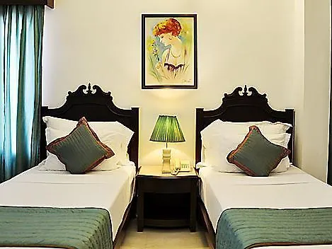 ***  Hotel Amar Kothi Udaipur India
